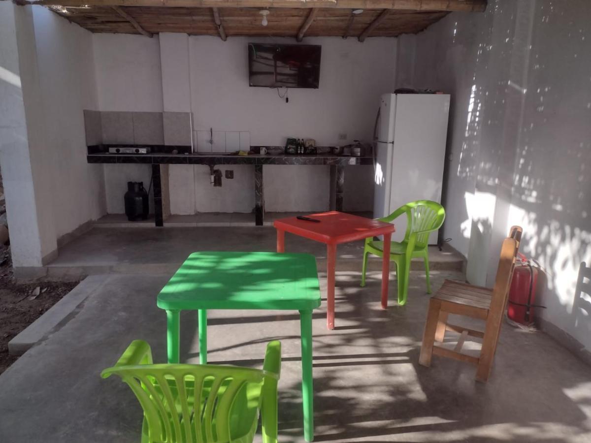 Flying Monkey Hostel Nazca Exterior foto